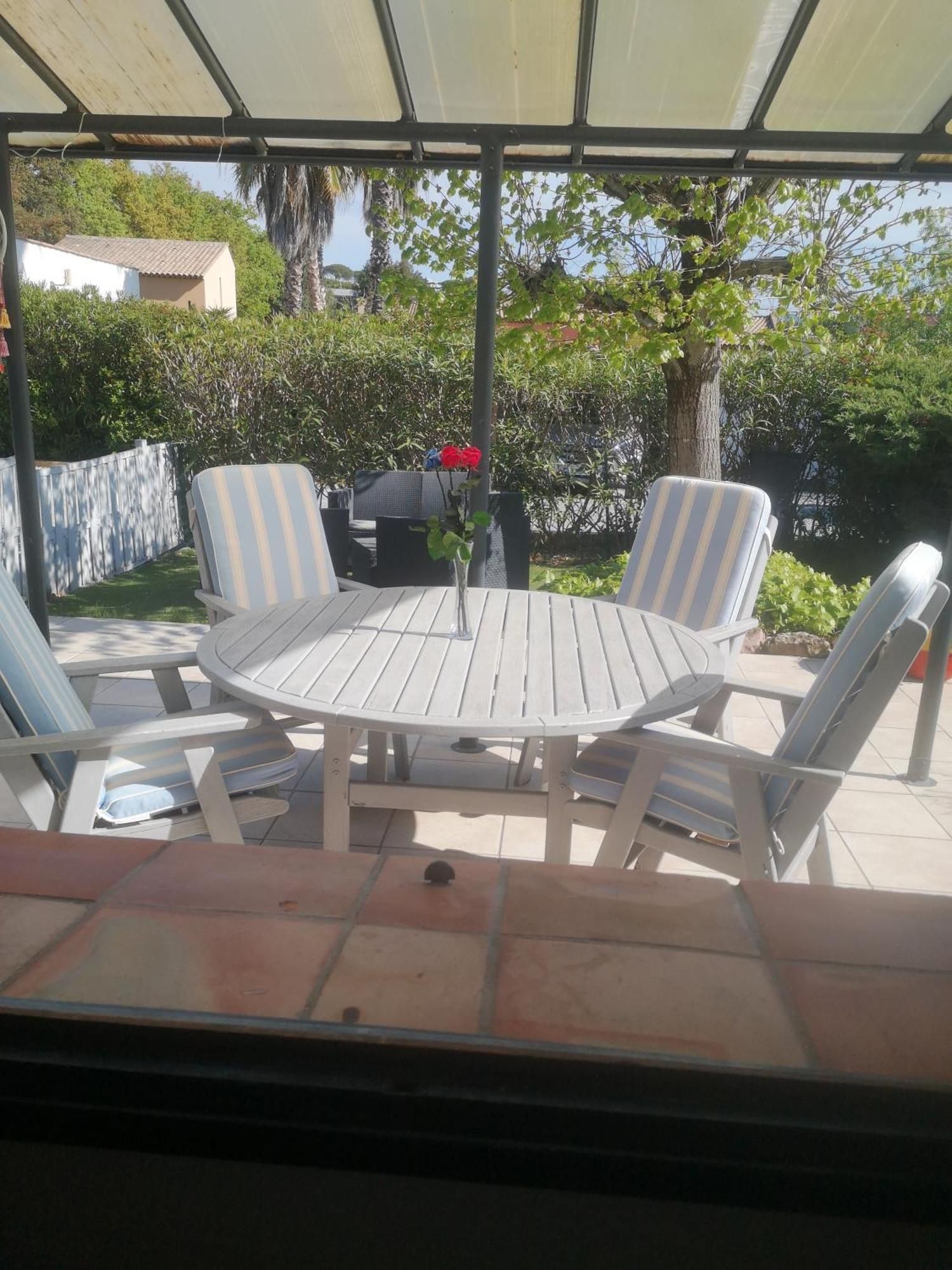 Le Mas du Bijou Bleu Puget-sur Argens Chambre photo